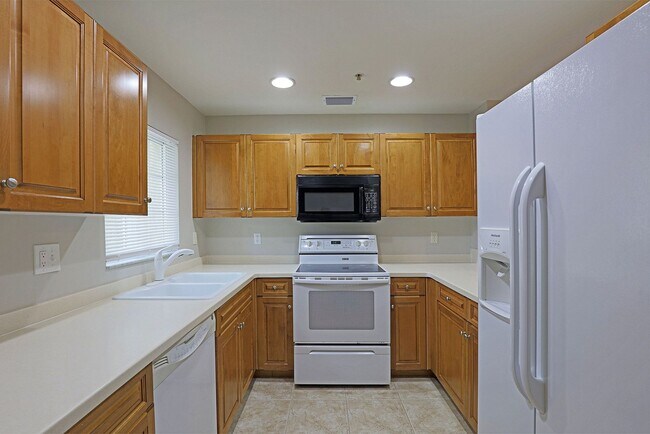 Photo - Villages of Stoneybrook 12000-1403 Unit 12000 Rain Brook Ave 1403