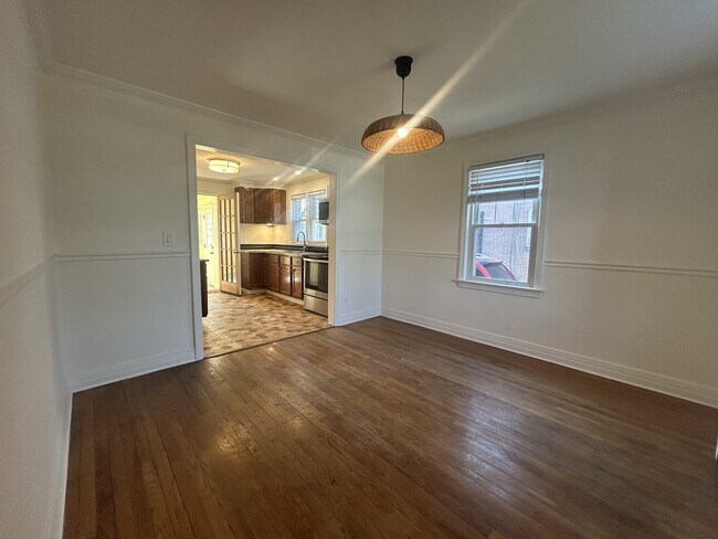 Photo - 25 Putnam Ave