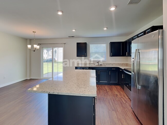 204 Castlebrook Dr