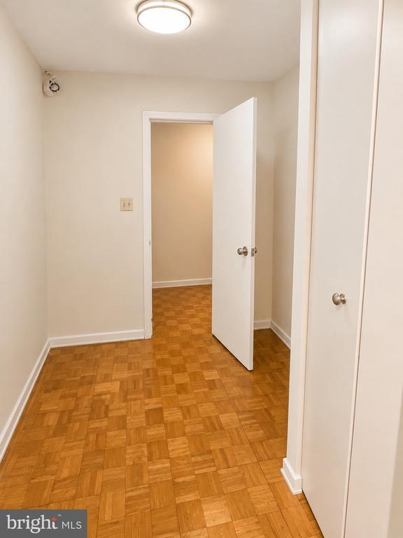 Building Photo - 224 W Rittenhouse Square Unit 2003