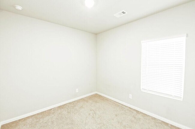 Photo - 3913 Murvaul Dr