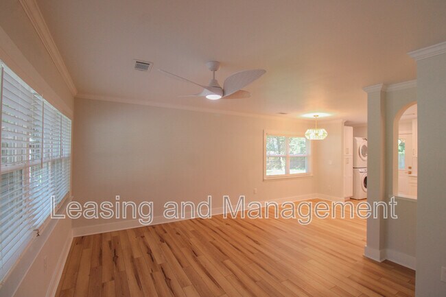 1757 Skinner Ave Unit B