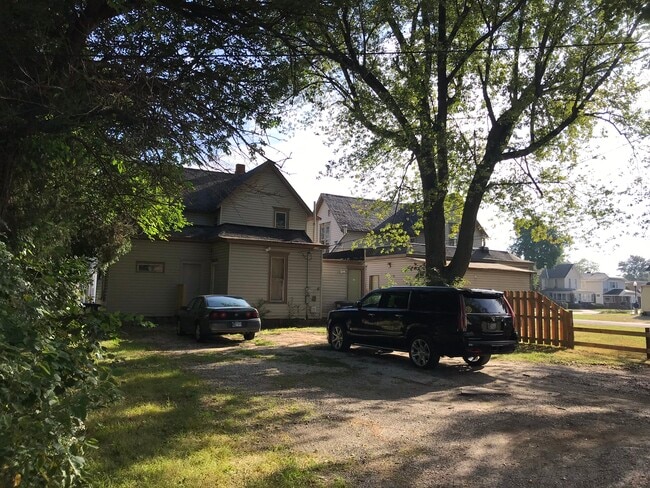 Photo - 1131 S Main St Unit 3