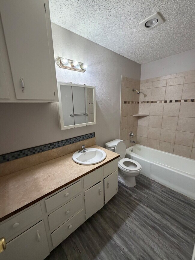 Move In Special: Half off the first month's rent with a 14-month lease.

Updated 2/1 with Off Str...