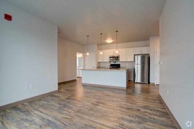 2BR, 2BA - 850SF - Living/Dining Room