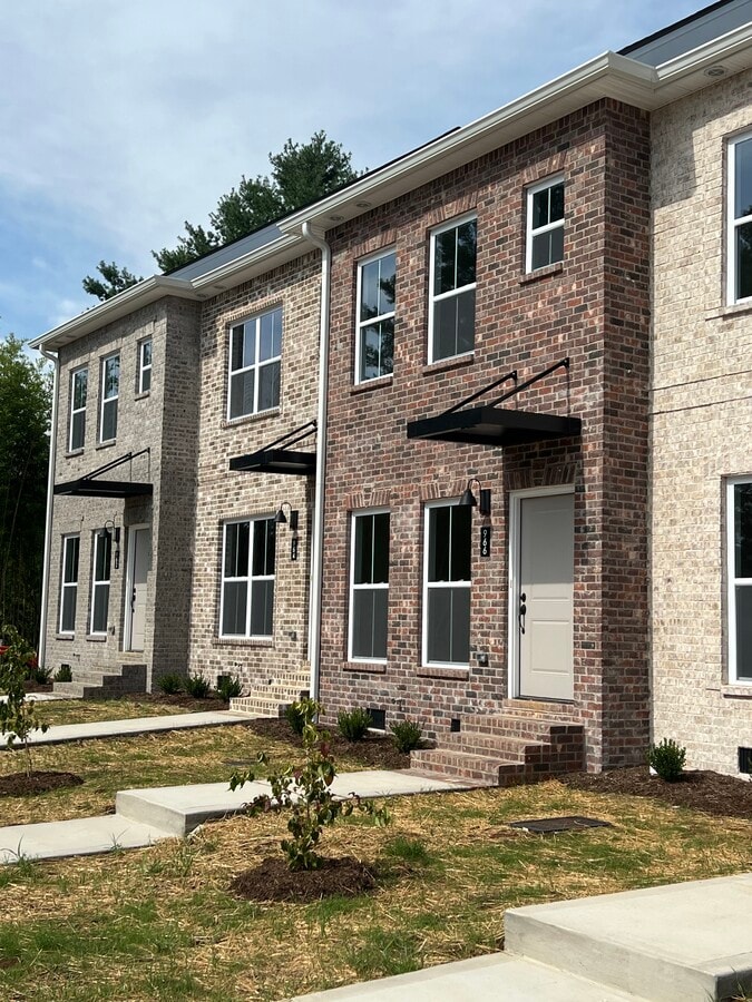 Photo - 1011 E 10th St Townhome