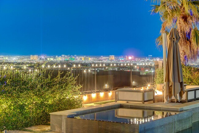 Photo - Distinctive Fully Furnished Estate in The Canyons!