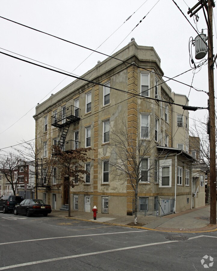 Photo - 1701 Central Ave