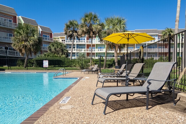 Pool - Oceanfront Lofts