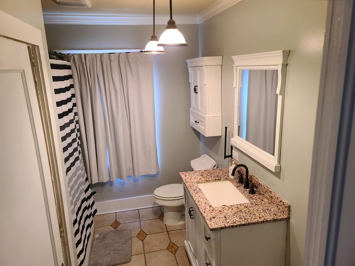 Photo - 115 N Landry Dr