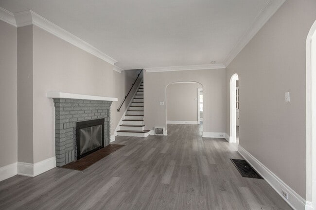 Photo - 3300 Dellwood Rd Unit Right