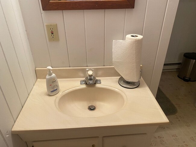 Photo - 1/1 Tiny house on the creek