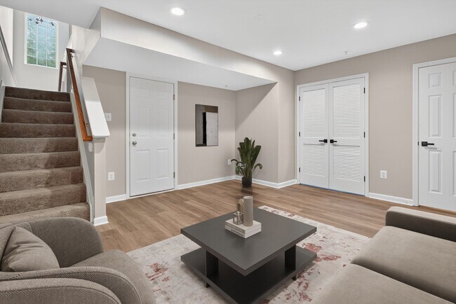 Photo - 7047 Water Oak Rd