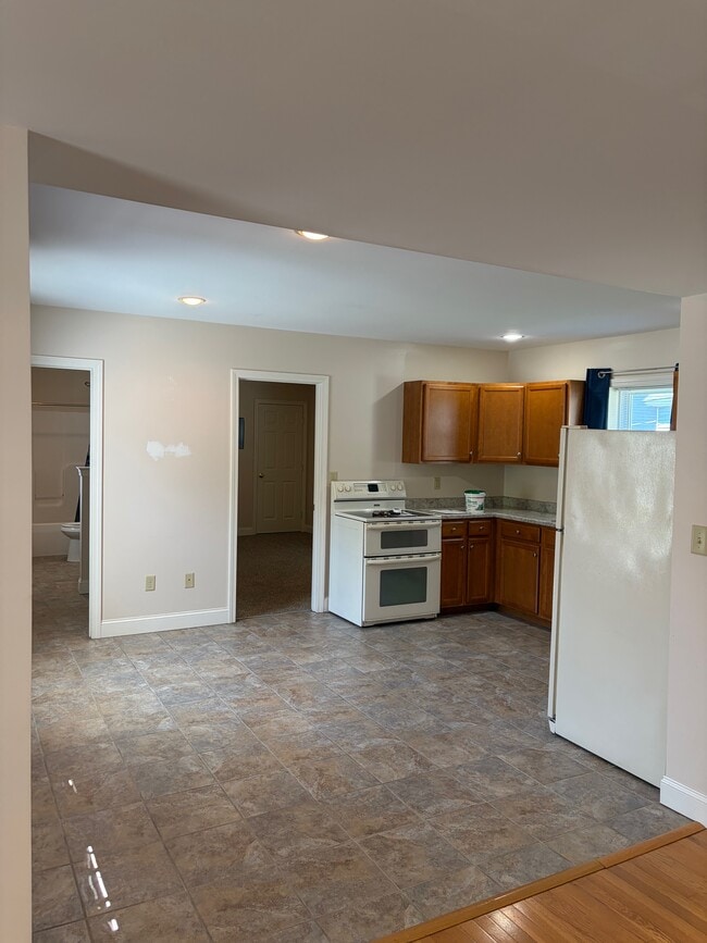 Photo - 61 Main St Unit Modern clean, bright 1st floor, 2 bedroom