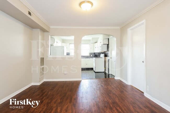 Photo - 7803 S Central Ave