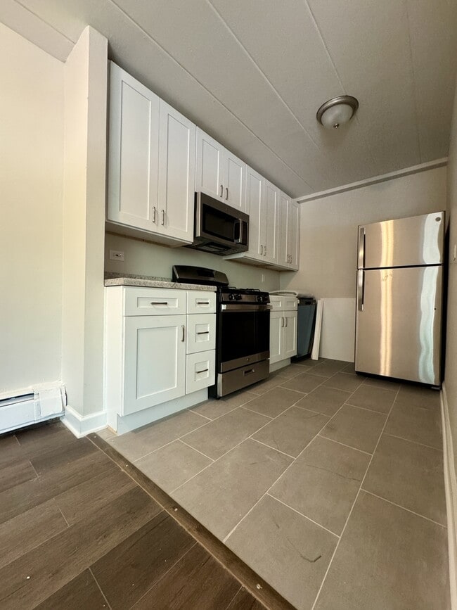 Photo - 7301 N Ridge Blvd