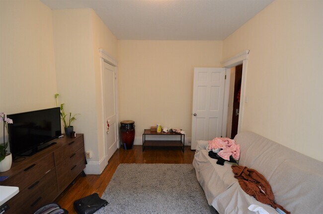 Bedroom 1 - Peterborough Apartments