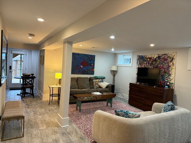 Building Photo - 4418 5th St NW Rental