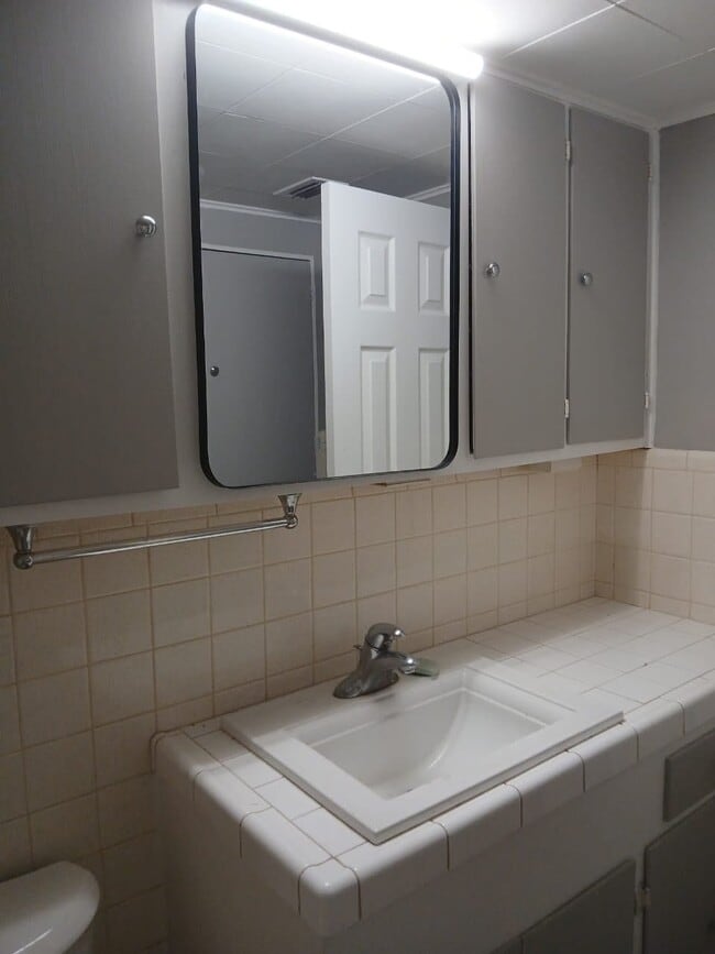 Building Photo - 1700 Alpine Rd Unit 200