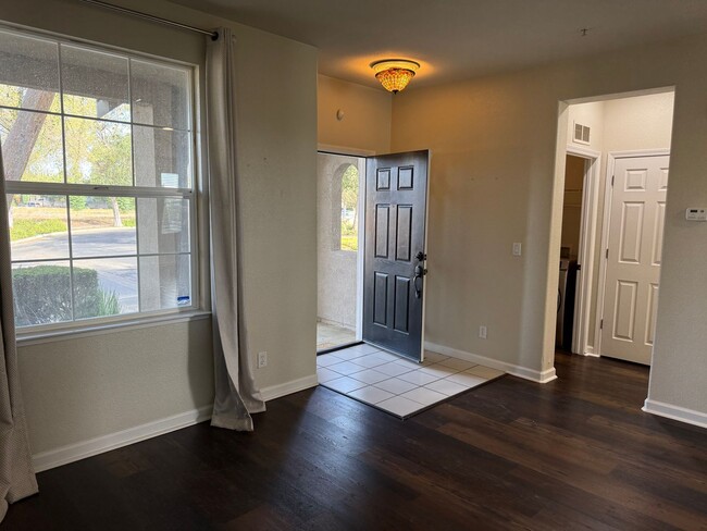 Photo - 52 Rockwell St