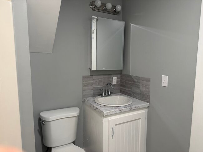 Baño - 336 Portland St Unidad 1