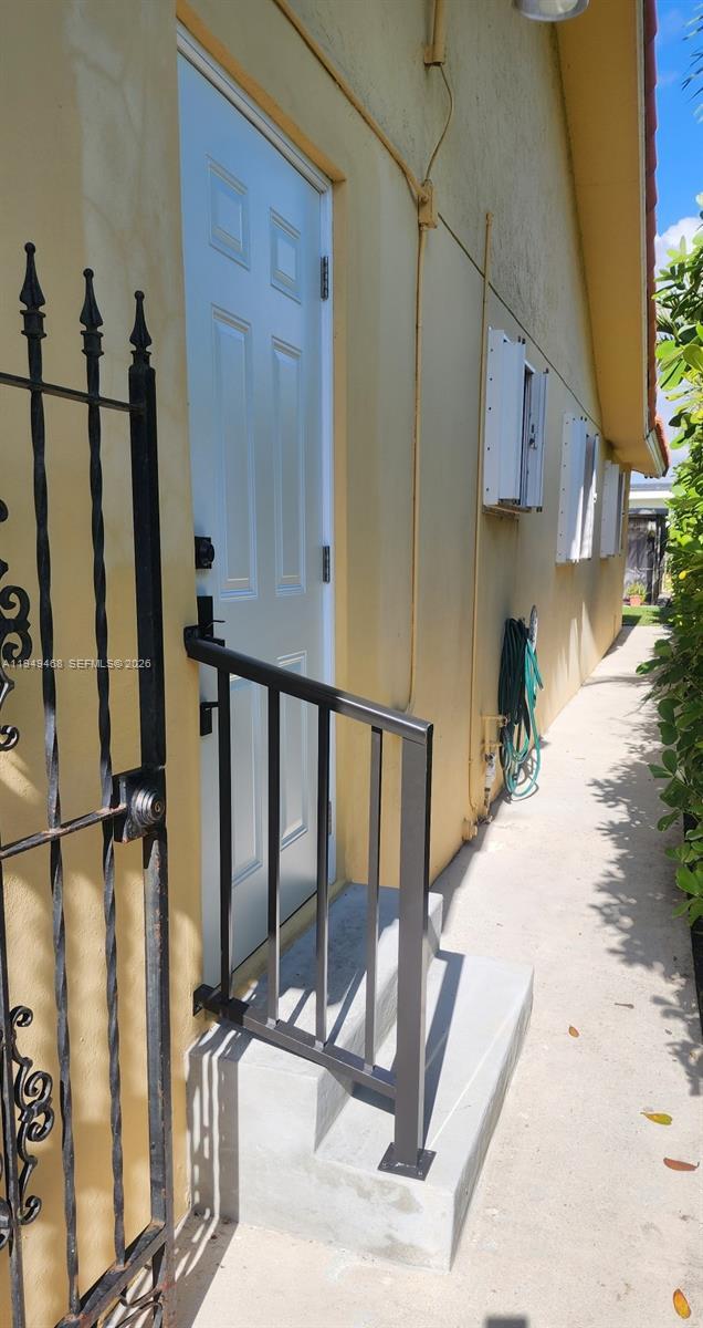 Photo - 6265 SW 31st St Unit b