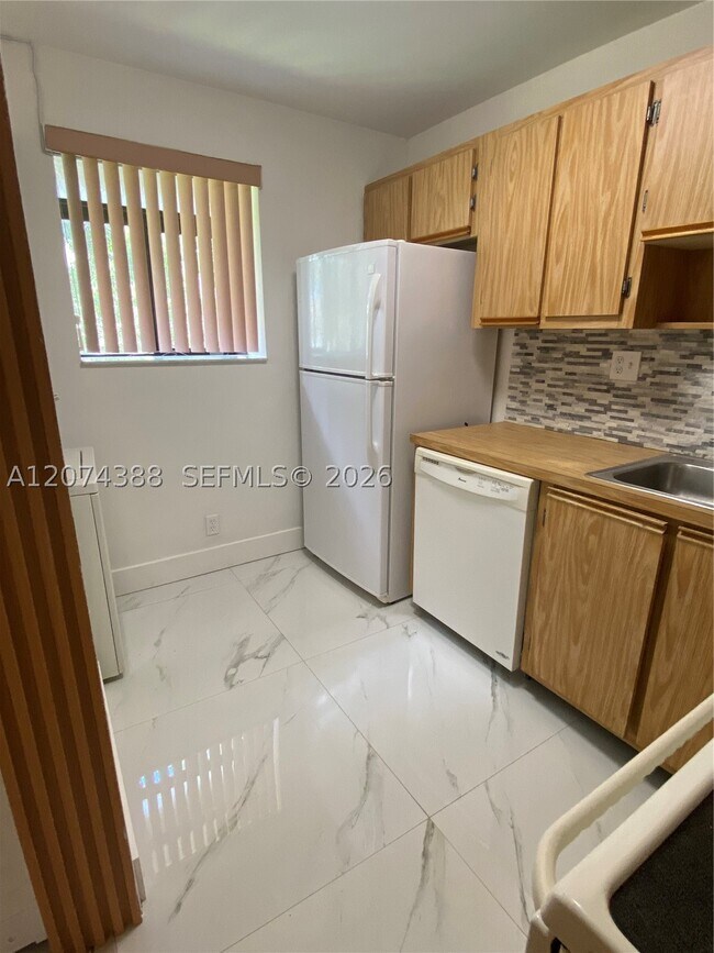 Photo - 3500 Gateway Dr Unit 203