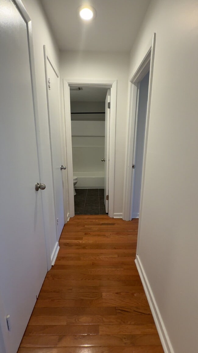 Photo - One bedroom in Belhaven Heights!