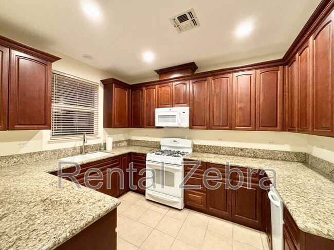 Building Photo - 480 Tolman Way Rental