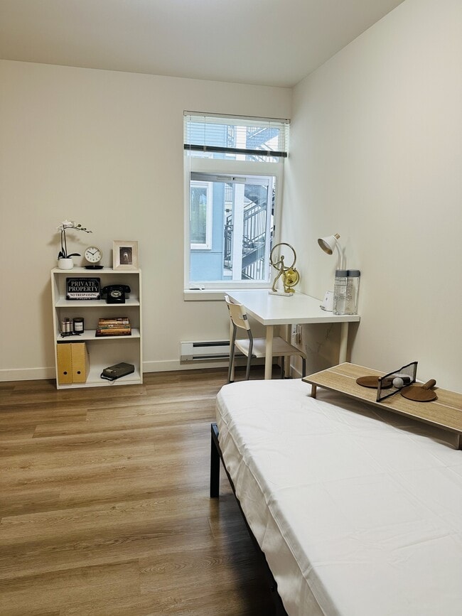 Upgraded - Radian Apartments