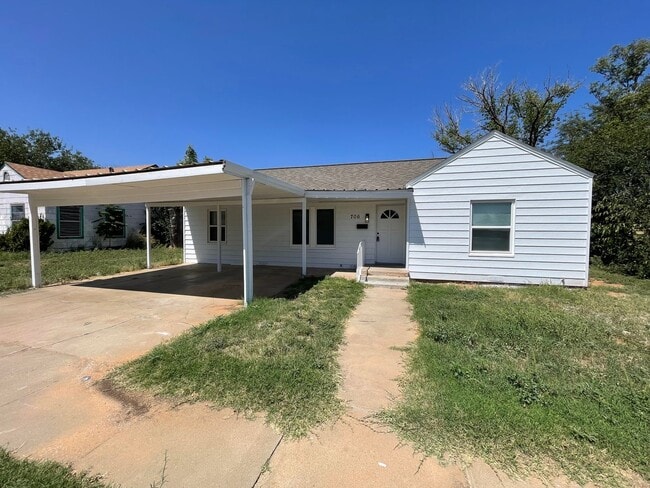 Building Photo - Renovated Charm Meets Modern Comfort – 3-B... Rental