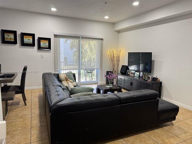 Photo - 10800 NW 88th Terrace Apartment Unit 204