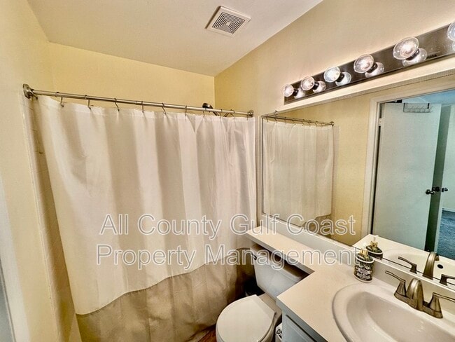Photo - 4024 Crockers Lake Blvd
