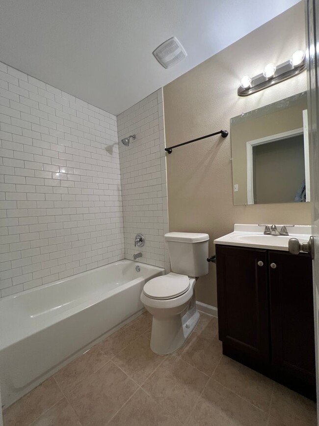 Photo - 740/42 E Caston St Unit #740