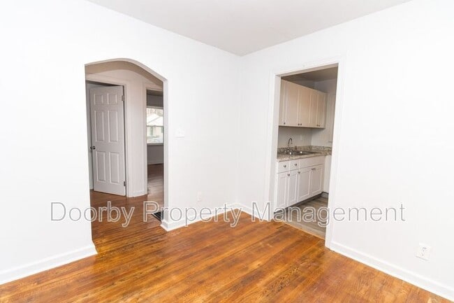 Photo - 4913 Carolyn Ln