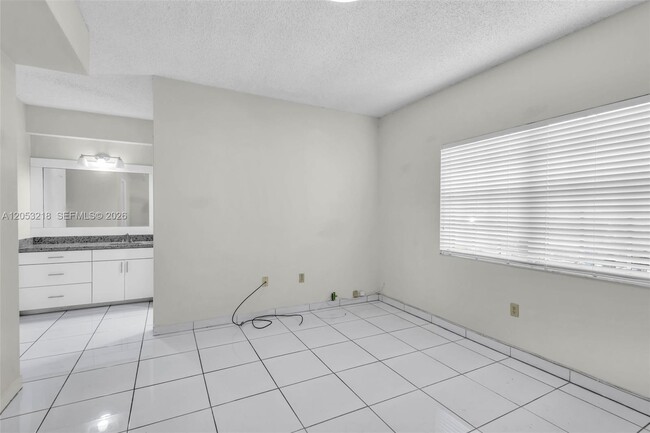 Photo - 10018 Hammocks Blvd Unit 101-5