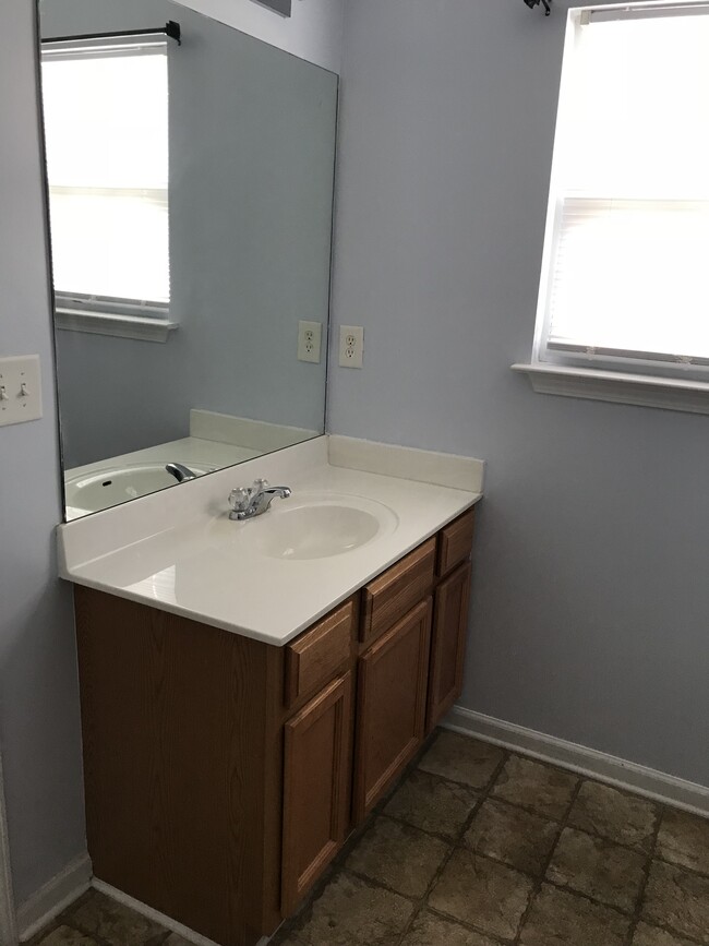 Master Bath - 111 Princeton Ave
