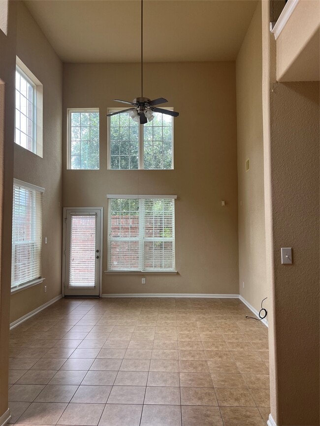 Photo - 1214 Glenwood Canyon Ln