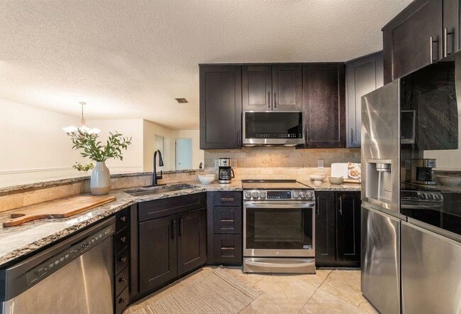 Photo - 111 Lobelia Rd