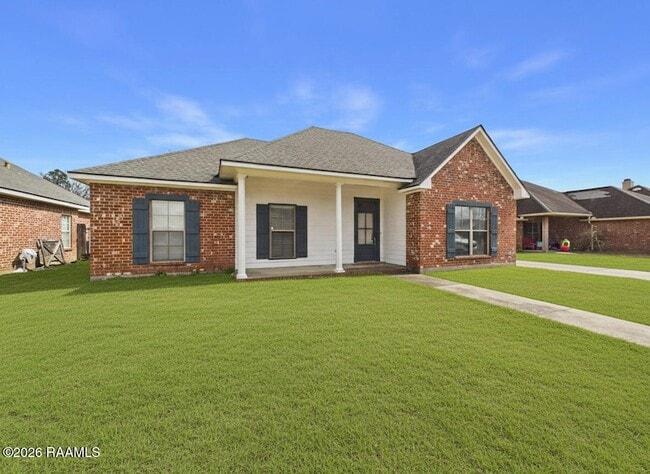 Photo - 104 Cadet Ln