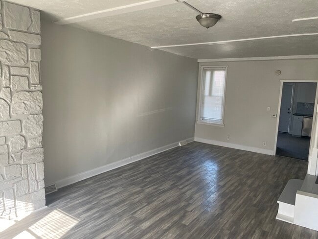 Photo - 4731 Princeton Ave