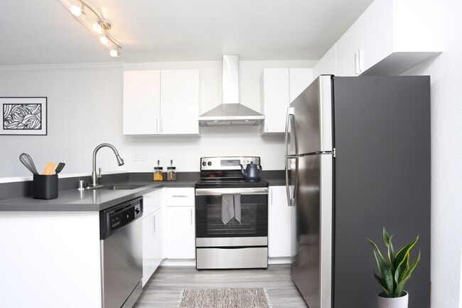 Photo - Metro Apartments