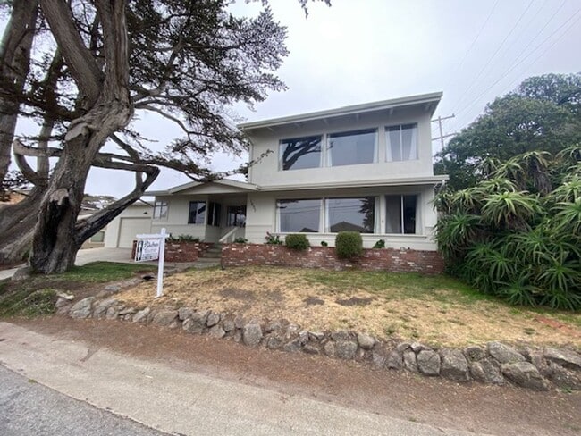 Photo - 1051 Shell Ave