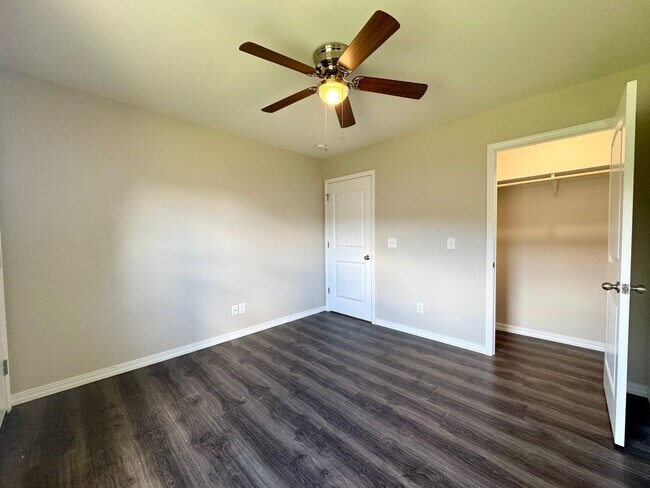 Photo - 2 Bedroom/2 Bathroom Triplex Unit in Southside