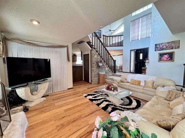 2825 Tealwood Dr