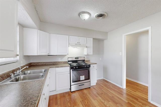 Photo - 8707 Slay St