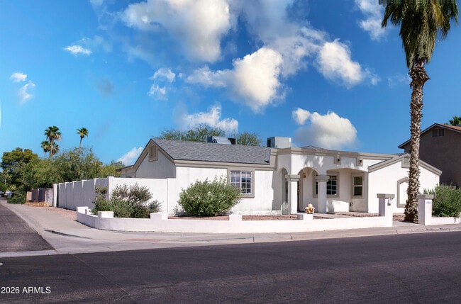 Building Photo - 15861 N 20th St