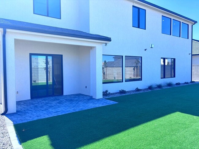 Photo - Beautiful 6-Bedroom Home for Rent in Prime...