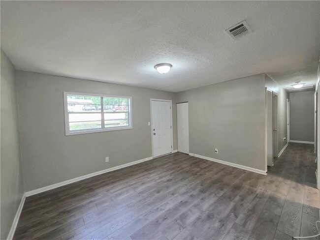 3460 Meadowview Dr