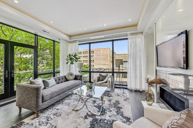 Photo - 1258 N Milwaukee Ave Unidad 3N